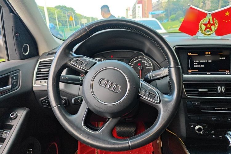 Used Audi Q5 2013 40 TFSI Comfort Edition Steering Wheel