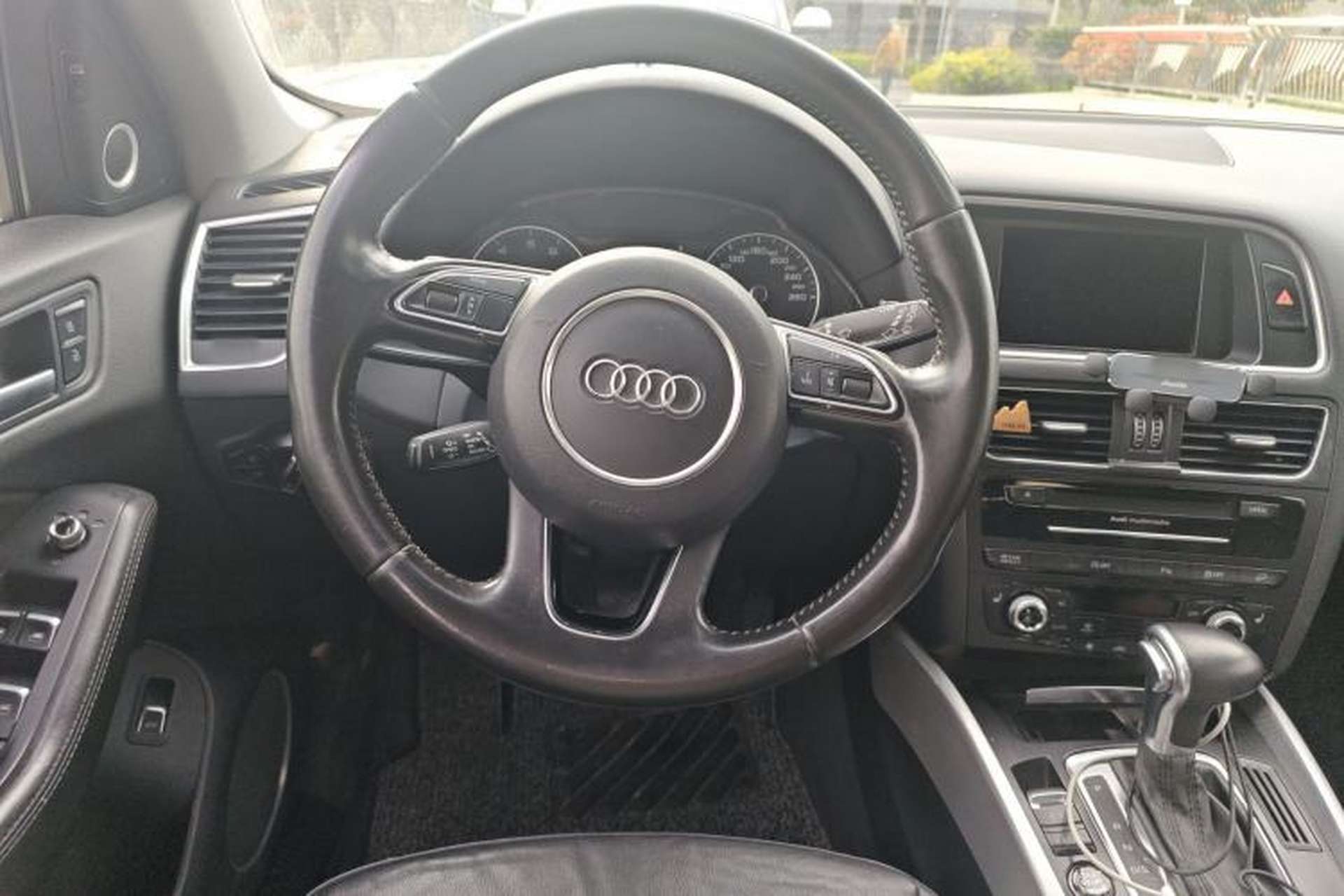 Used Audi Q5 2013 45 TFSI quattro Sport Edition Steering Wheel