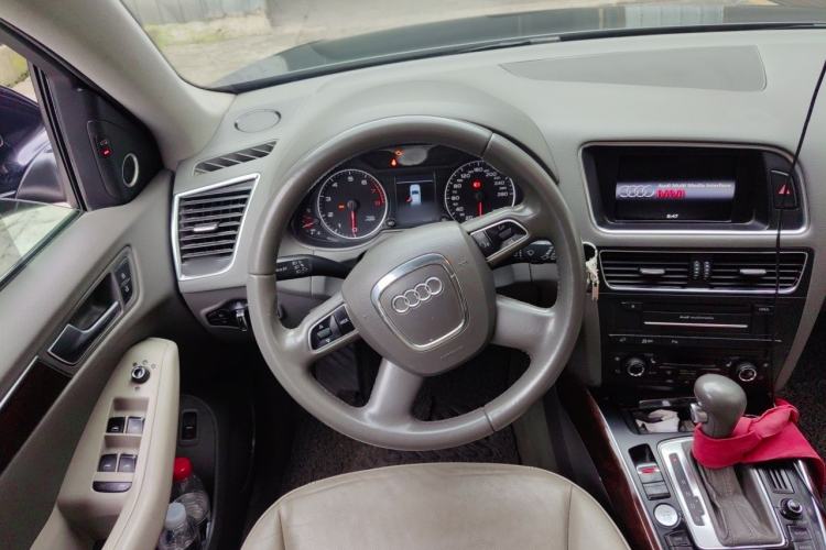 Used Audi Q5 2013 40 TFSI Technology Edition Steering Wheel