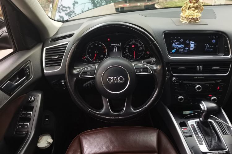 Used Audi Q5 2013 40 TFSI Technology Edition Steering Wheel