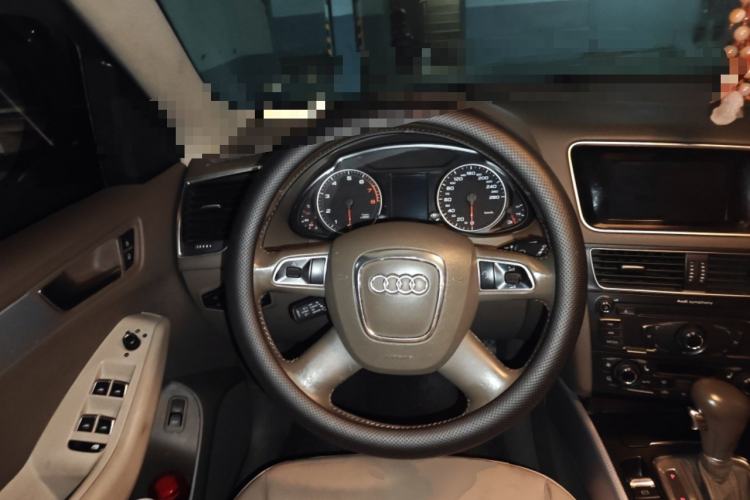 Used Audi Q5 2013 40 TFSI Technology Edition Steering Wheel