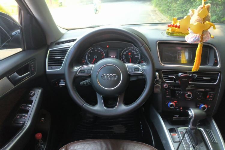 Used Audi Q5 2013 40 TFSI Technology Edition Steering Wheel