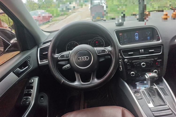 Used Audi Q5 2013 40 TFSI Technology Edition Steering Wheel