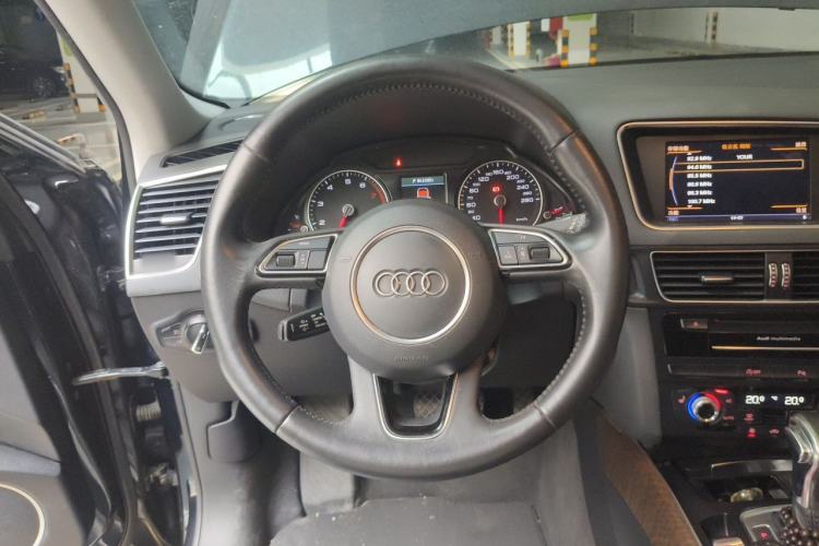 Used Audi Q5 2013 40 TFSI Comfort Edition Steering Wheel