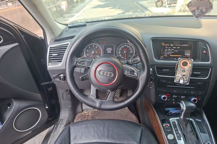 Used Audi Q5 2013 40 TFSI Comfort Edition Steering Wheel