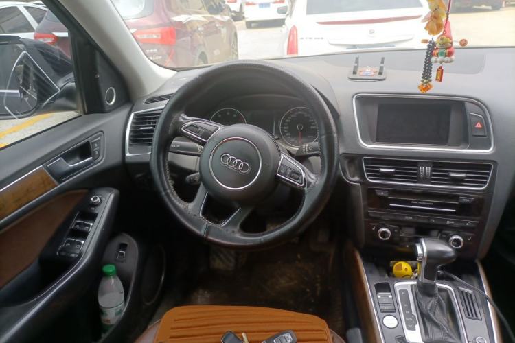 Used Audi Q5 2013 40 TFSI Comfort Edition Steering Wheel
