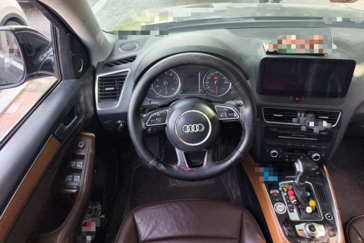 Used Audi Q5 2013 45 TFSI quattro off-road version Steering Wheel