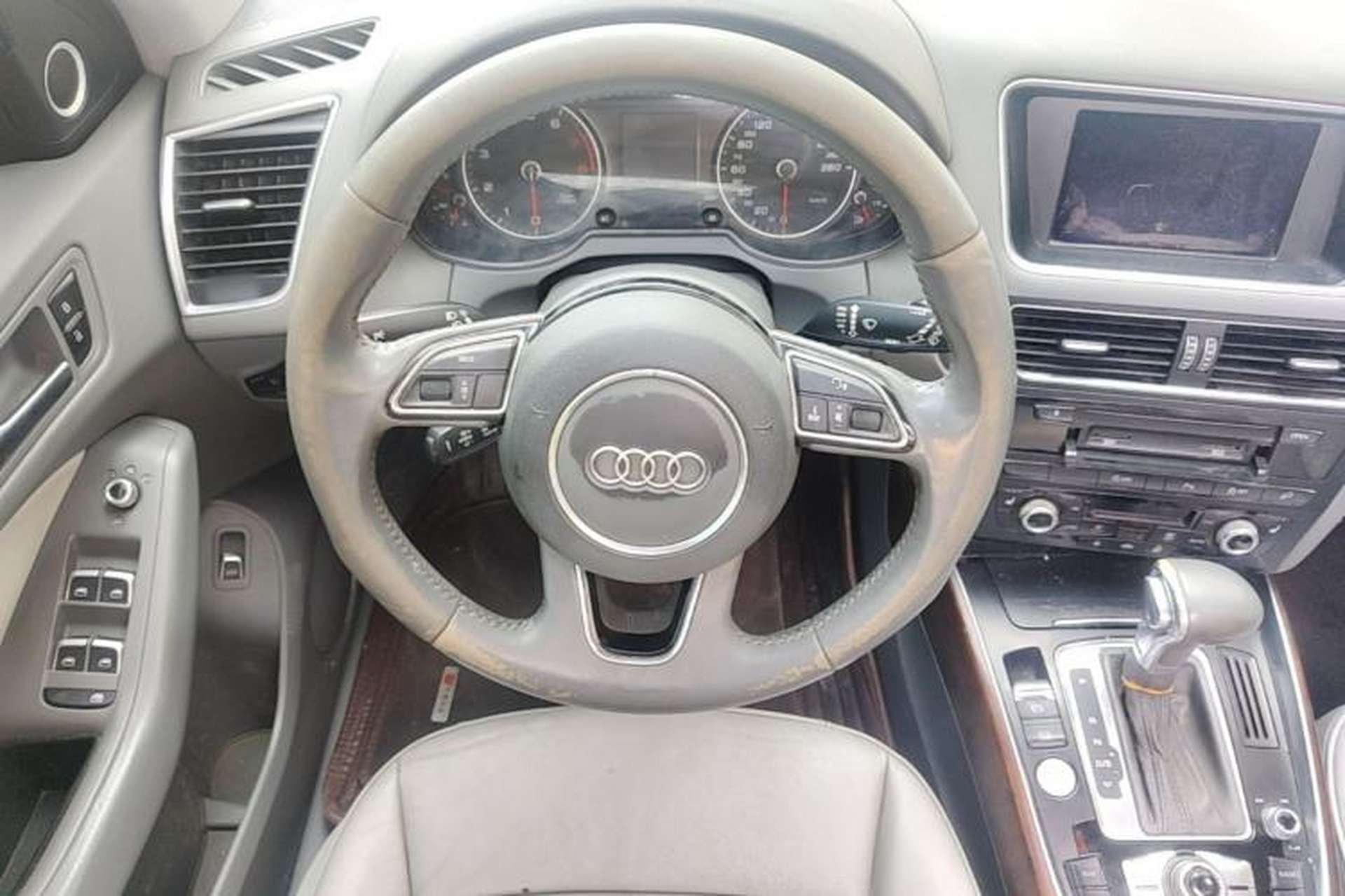 Used Audi Q5 2013 40 TFSI Comfort Edition Steering Wheel