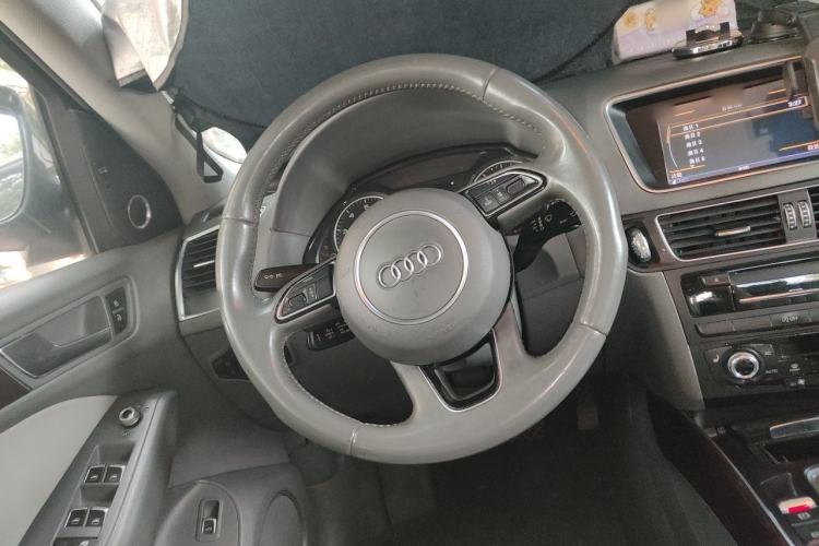 Used Audi Q5 2013 40 TFSI Technology Edition Steering Wheel