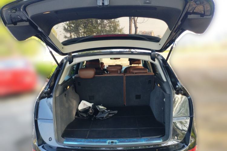 Used Audi Q5 2013 40 TFSI Ambition Trunk