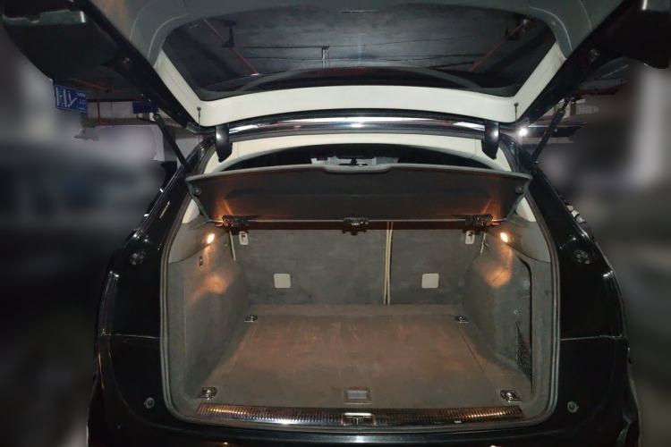 Used Audi Q5 2013 40 TFSI Ambition Trunk