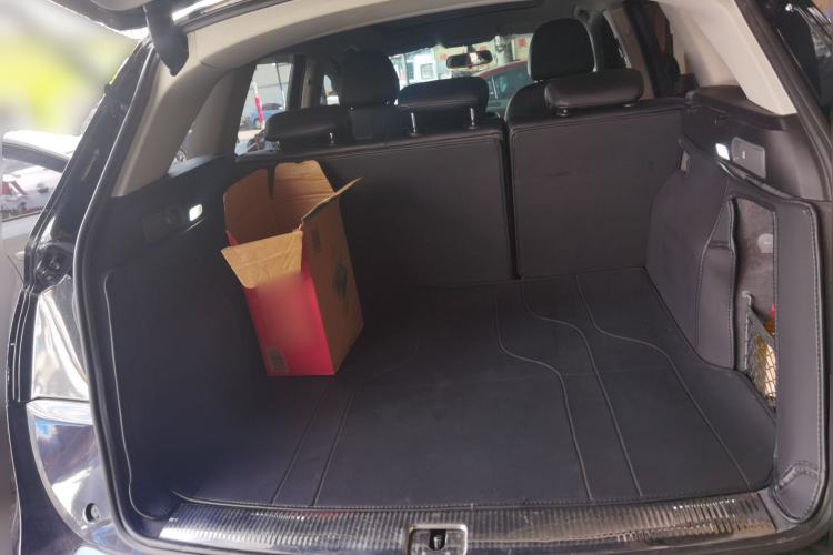 Used Audi Q5 2013 40 TFSI Ambition Trunk