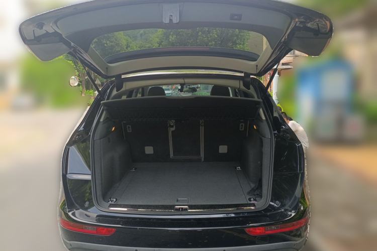Used Audi Q5 2013 40 TFSI Technology Edition Trunk