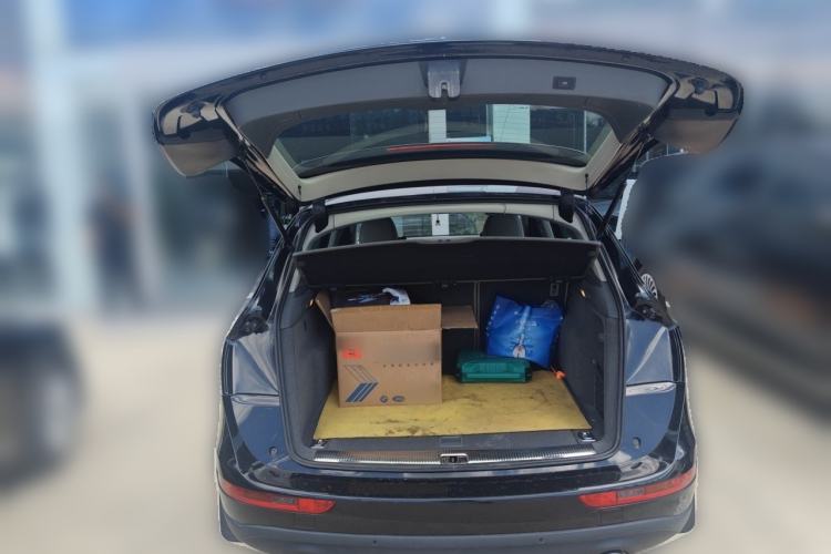 Used Audi Q5 2013 40 TFSI Technology Edition Trunk