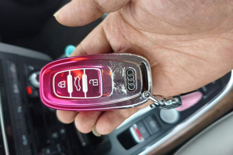 Used Audi Q5 2013 40 TFSI Comfort Edition Vehicle Key