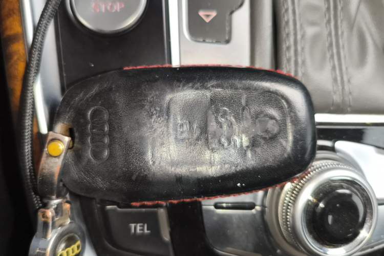 Used Audi Q5 2013 40 TFSI Comfort Edition Vehicle Key