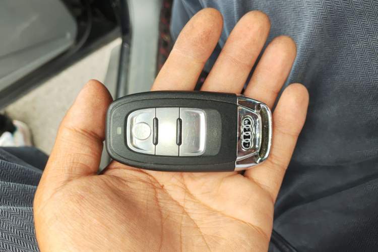 Used Audi Q5 2013 40 TFSI Technology Edition Vehicle Key