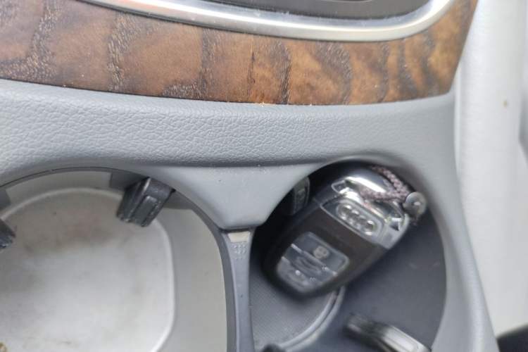 Used Audi Q5 2013 40 TFSI Comfort Edition Vehicle Key