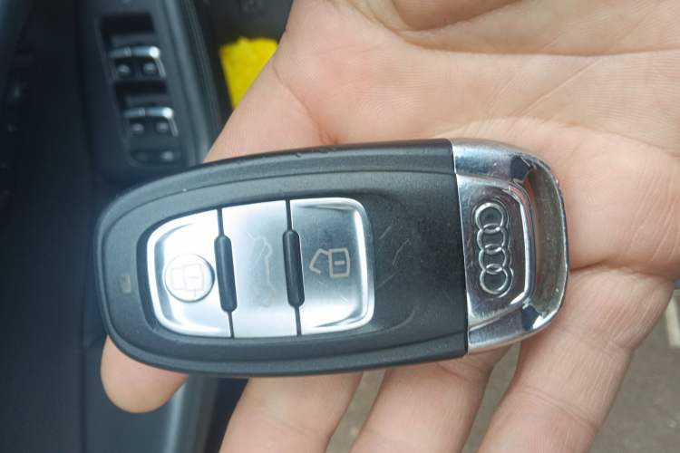Used Audi Q5 2013 45 TFSI quattro Sport Edition Vehicle Key
