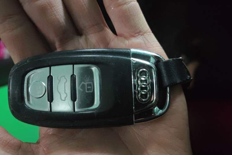 Used Audi Q5 2013 40 TFSI Technology Edition Vehicle Key