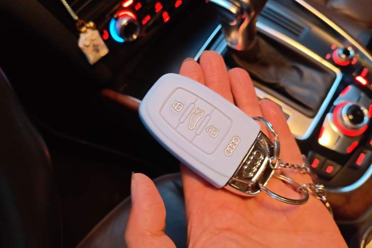 Used Audi Q5 2013 40 TFSI Technology Edition Vehicle Key