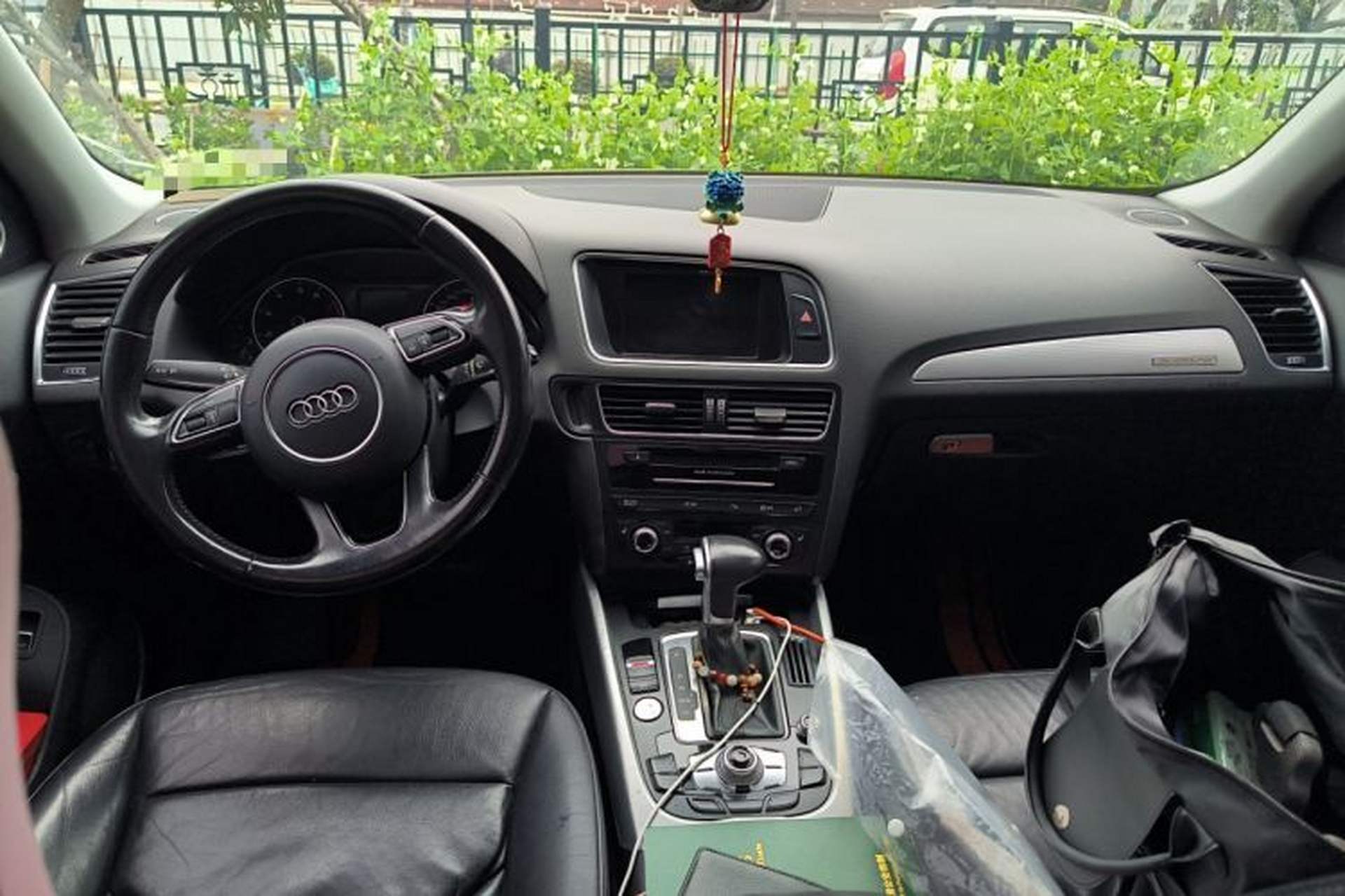 Used Audi Q5 2013 45 TFSI quattro Sport Edition Center Console