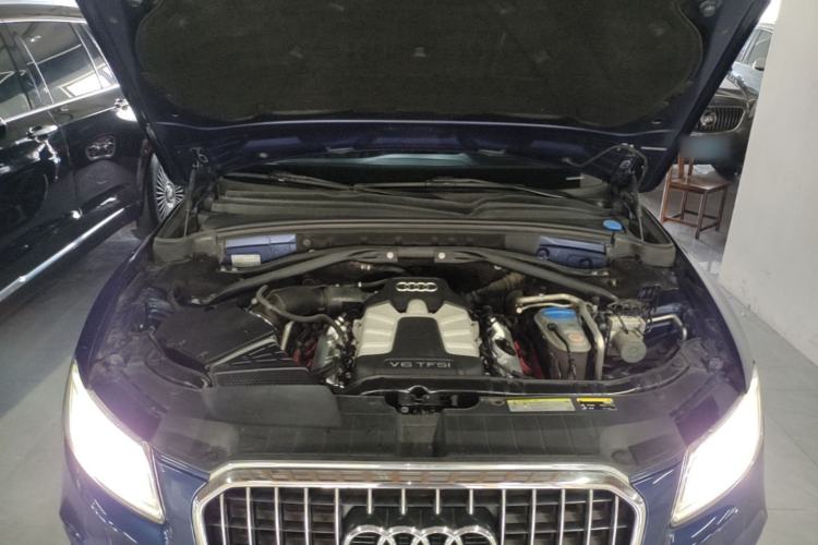 Used Audi Q5 2013 45 TFSI quattro Sport Edition Engine Bay