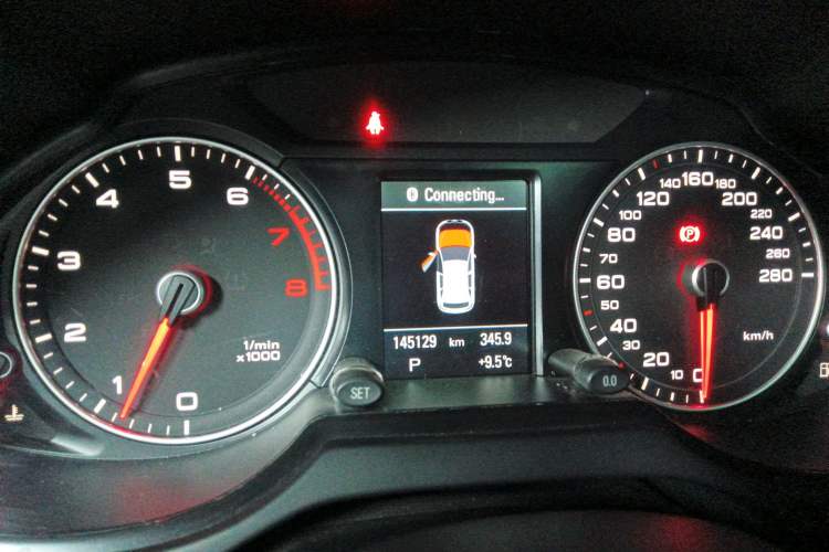 Used Audi Q5 2013 45 TFSI quattro Sport Edition Instrument Cluster