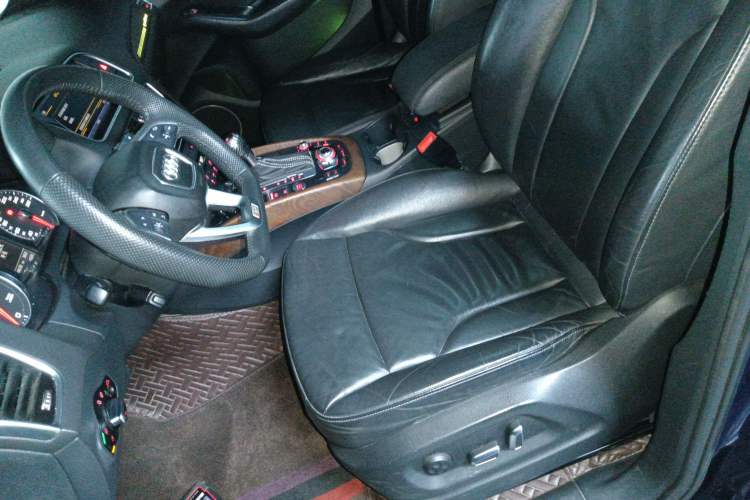 Used Audi Q5 2013 45 TFSI quattro Sport Edition Left Front Seat