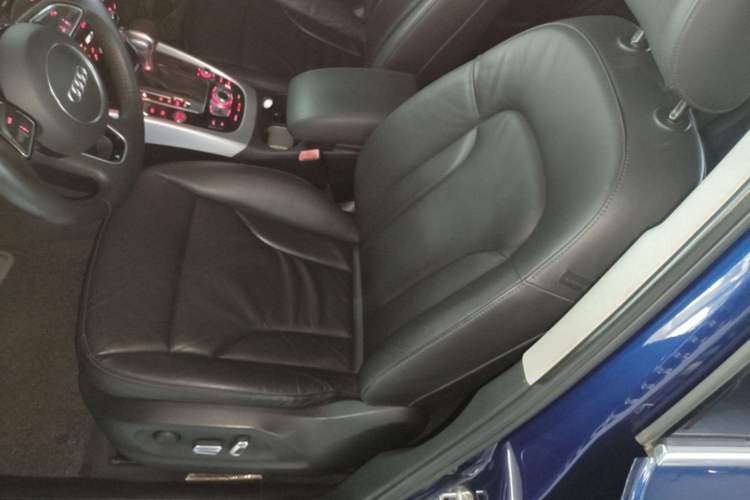 Used Audi Q5 2013 45 TFSI quattro Sport Edition Left Front Seat