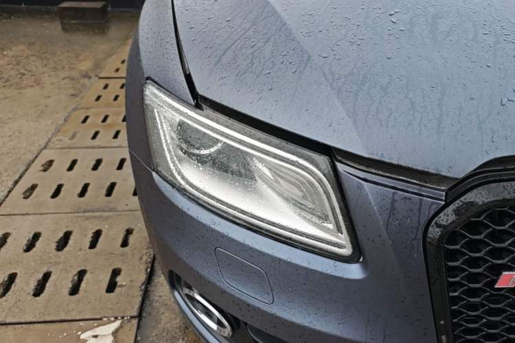Used Audi Q5 2013 40 TFSI Ambition Right Front Headlight
