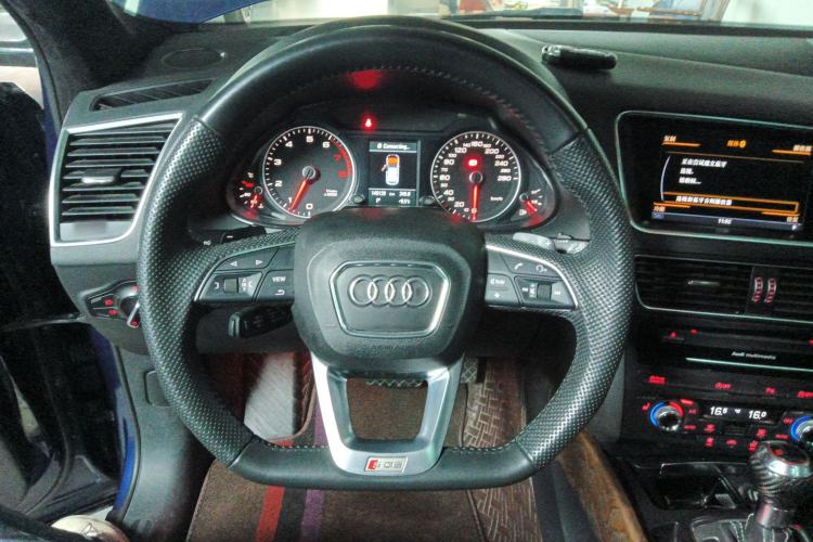 Used Audi Q5 2013 45 TFSI quattro Sport Edition Steering Wheel