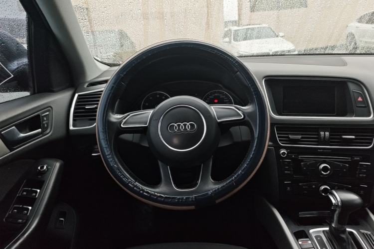 Used Audi Q5 2013 40 TFSI Ambition Steering Wheel