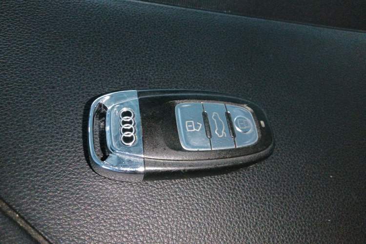 Used Audi Q5 2013 45 TFSI quattro Sport Edition Vehicle Key