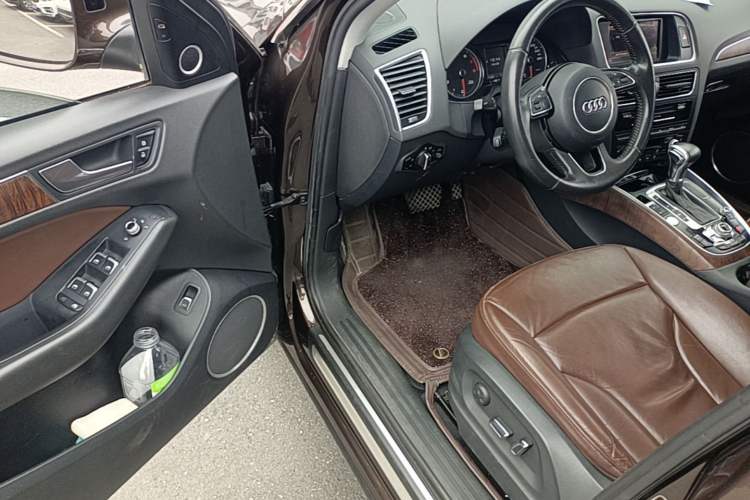 Used Audi Q5 2013 40 TFSI Comfort Edition Driver Seat
