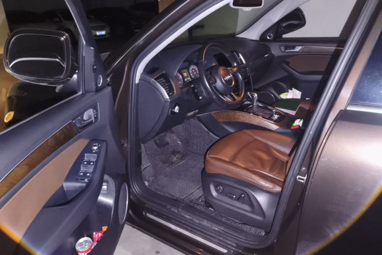 Used Audi Q5 2013 40 TFSI Comfort Edition Driver Seat