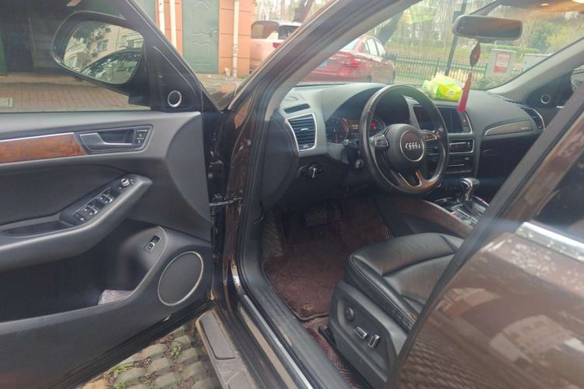 Used Audi Q5 2013 40 TFSI Comfort Edition Driver Seat