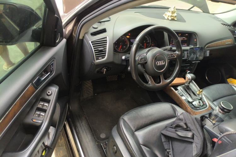 Used Audi Q5 2013 40 TFSI Comfort Edition Driver Seat