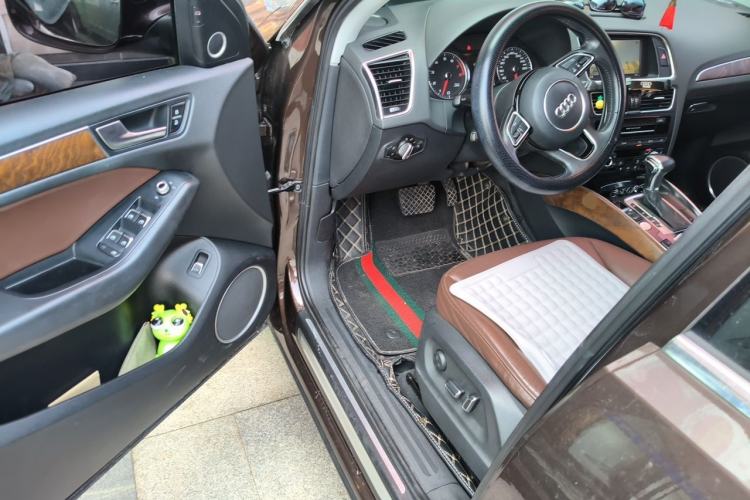 Used Audi Q5 2013 40 TFSI Comfort Edition Driver Seat