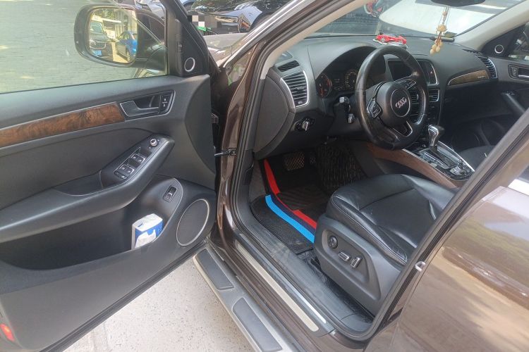Used Audi Q5 2013 40 TFSI Comfort Edition Driver Seat