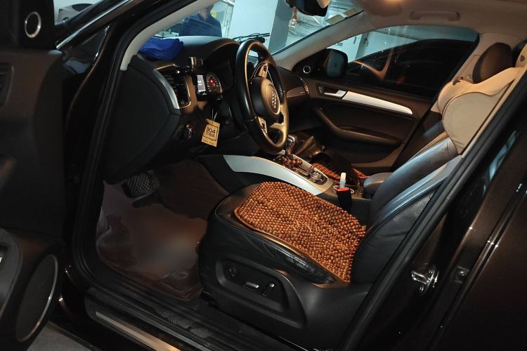 Used Audi Q5 2013 45 TFSI quattro Sport Edition Driver Seat
