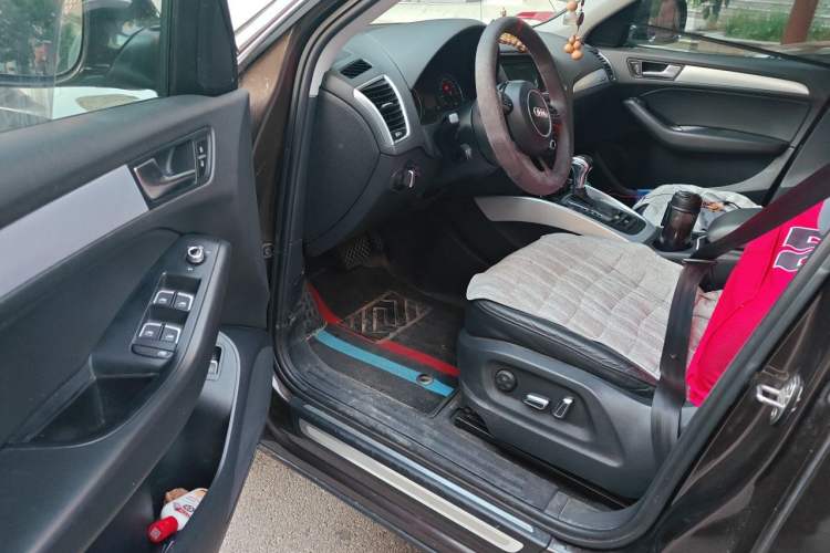 Used Audi Q5 2013 40 TFSI Technology Edition Driver Seat
