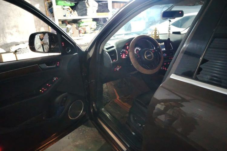 Used Audi Q5 2013 40 TFSI Comfort Edition Driver Seat
