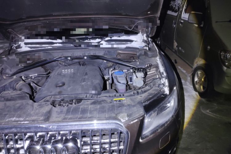 Used Audi Q5 2013 40 TFSI Technology Edition Engine Bay Left