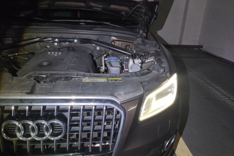 Used Audi Q5 2013 40 TFSI Technology Edition Engine Bay Left