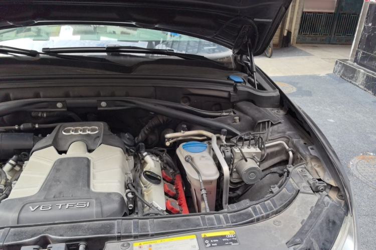 Used Audi Q5 2013 45 TFSI quattro Sport Edition Engine Bay Left