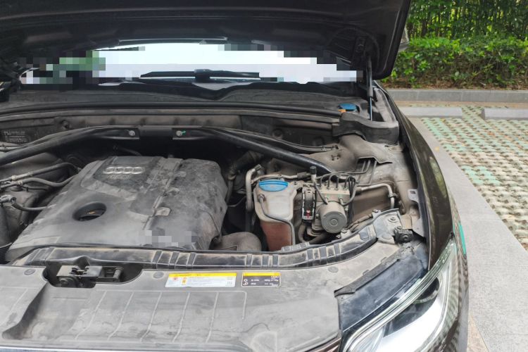 Used Audi Q5 2013 40 TFSI Technology Edition Engine Bay Left