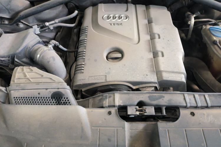 Used Audi Q5 2013 40 TFSI Technology Edition Engine Bay