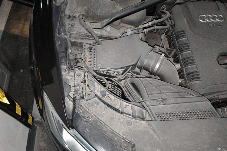 Used Audi Q5 2013 40 TFSI Technology Edition Engine Bay Right