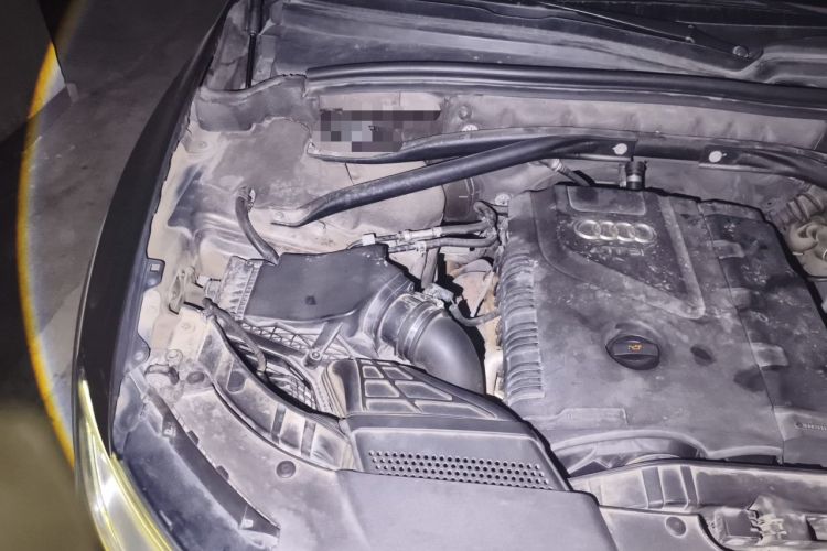 Used Audi Q5 2013 40 TFSI Comfort Edition Engine Bay Right